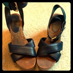 Miu Miu Navy Leather + Wood Platforms 38.5 (8/8.5)